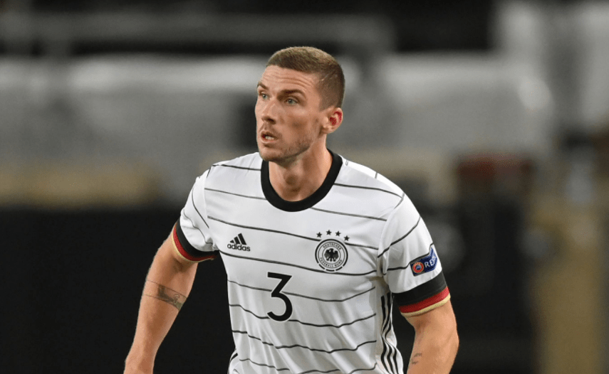 九游游戏-穆古鲁扎重要时刻重返赛场，德国队带队取胜！赛场气氛高涨的简单介绍-九游游戏