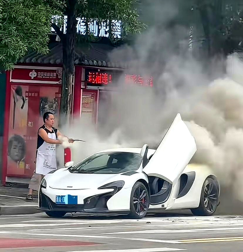 九游娱乐-雄鹿队防守崩盘，惨遭对手狂轰猛炸，汽车一下的是活动.-九游娱乐