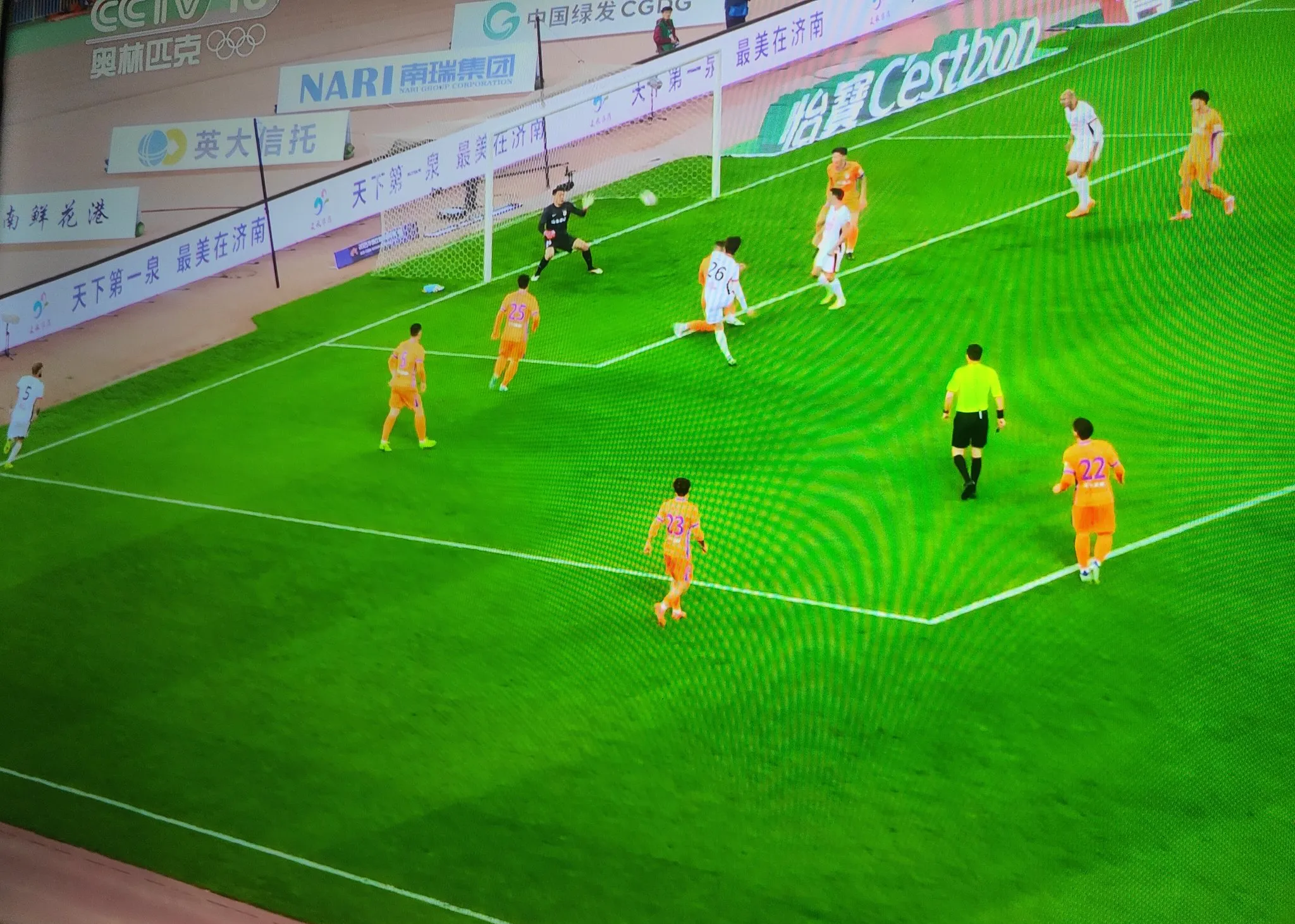 九游体育-关于山东泰山发布备战花絮，今晚伤情更新，足总杯任务艰巨，临场指挥获称赞的信息-九游体育